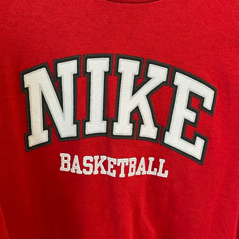 Nike basketball swoosh tee shirt size XL 18-20 red long sleeve cotton Spellout